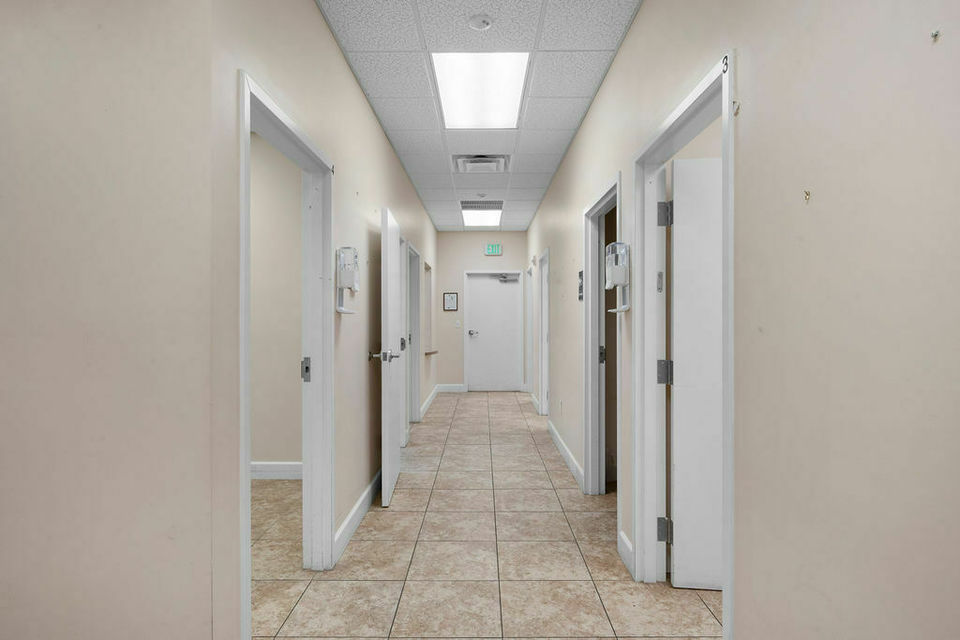 1713 U.S. 441 N, Okeechobee, FL, 34972