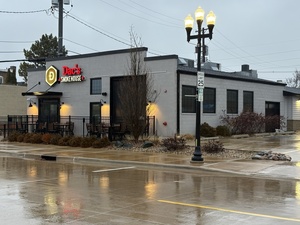 25 E Adams St, Morton, IL, 61550