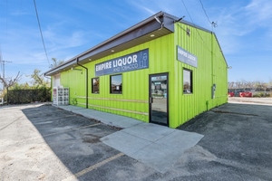 830 Robins Road , Hiawatha, IA, 52233