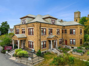 15 Notre Dame Avenue, Cambridge, MA, 02140