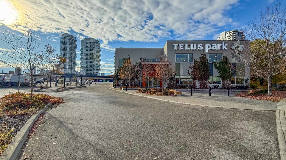 Kelowna , BC, V1Y 9X9 , CA