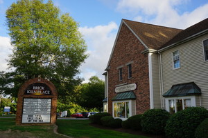 31 Schoosett St, Pembroke, MA, 02359-1877