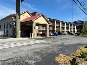 2162 Parkway, Pigeon Forge, TN, 37863