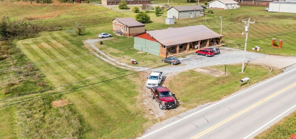 4921 State Highway 48, Nunnelly, TN, 37137