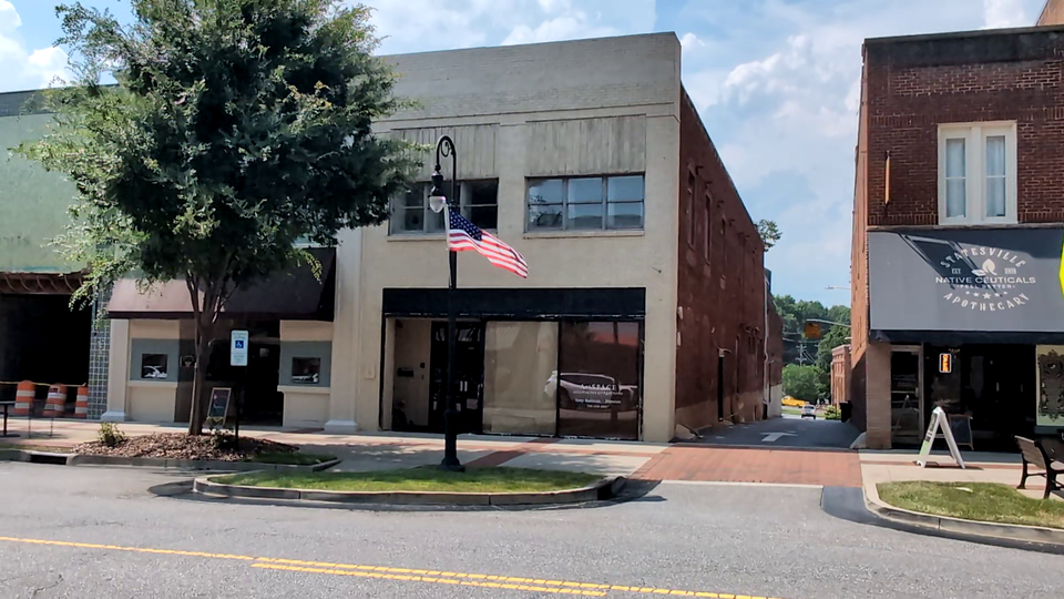 120 W Broad Street, Statesville, NC, 28677