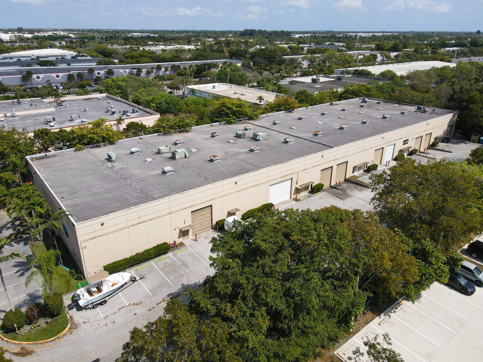 4880 N Hiatus Rd, Sunrise, FL, 33351