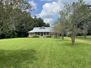 1862 Louisiana 22, Madisonville, LA, 70447