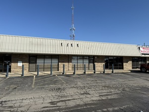 2937 East Chestnut Expressway, Springfield, MO, 65802