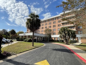 4201 Woodland Dr, New Orleans, LA, 70131