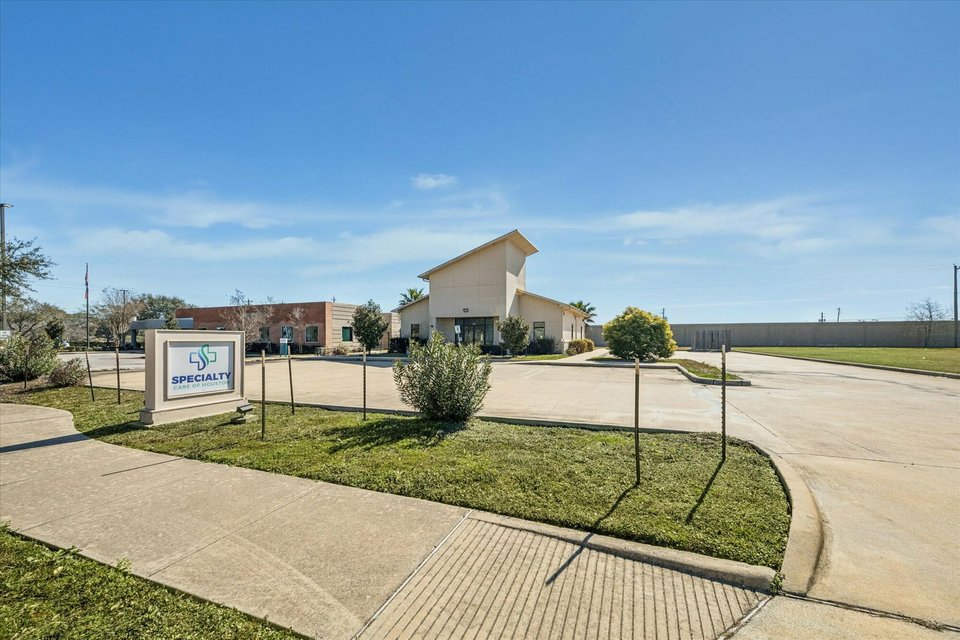 131 W Texas Ave, Webster, TX, 77598