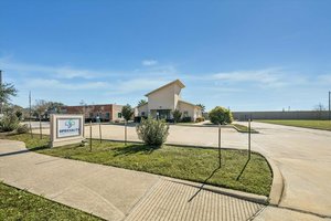 131 W Texas Ave, Webster, TX, 77598