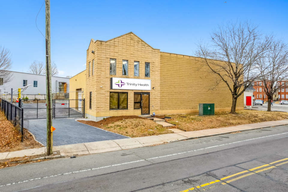 1795 Broad St, Hartford, CT, 06114