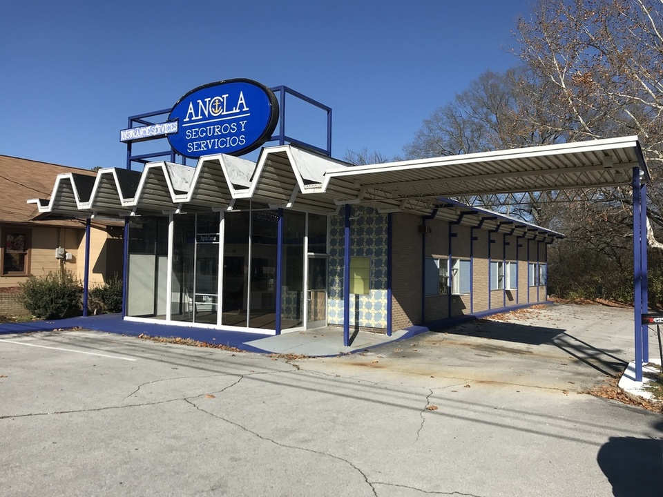 Very Unique Brainerd Restaurant/Retail Location 4515 Brainerd Rd