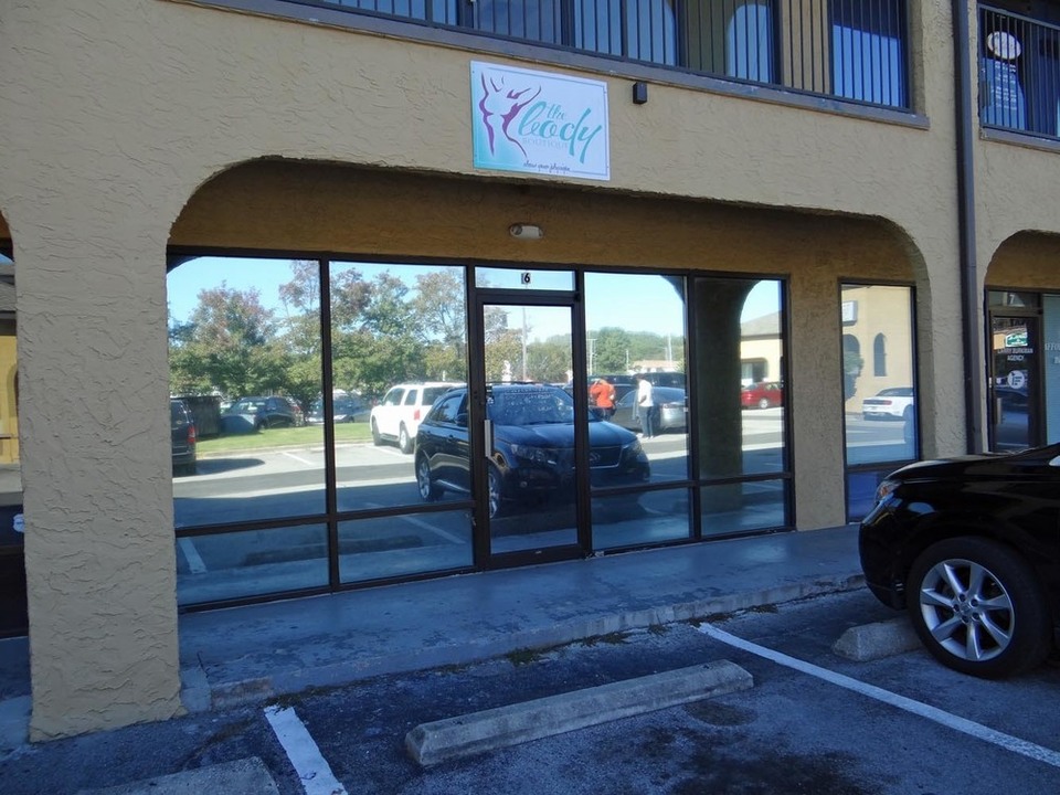 Mission Square 4820 University Drive, Huntsville, AL, 35816