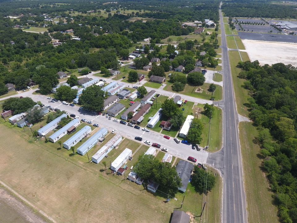 Riverside Estates Mobile Home Park 6112 Leonard Road, Bryan, TX, 77807