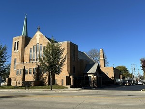 1642 S 77th St & 16 S 77th St, West Allis, WI, 53214