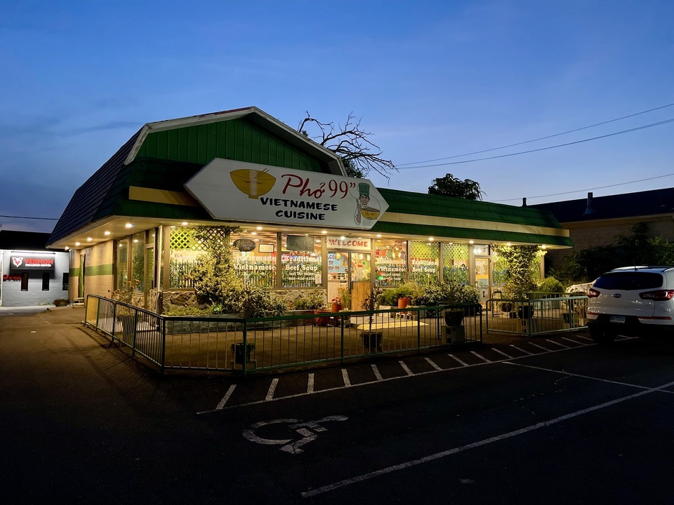 242 Broad St, Manchester, CT, 06040