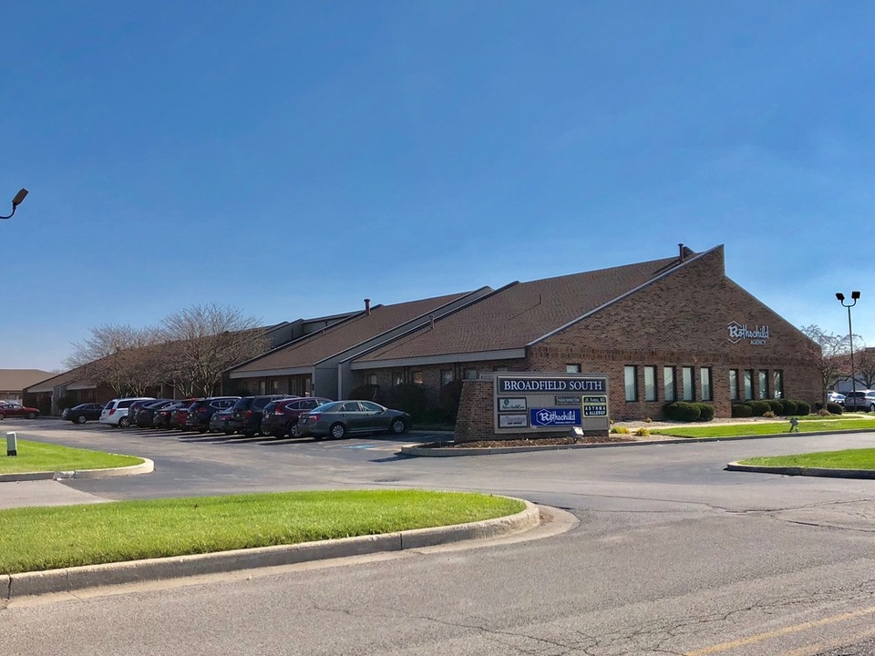 8963-8973 Broadway , Merrillville, IN, 46410