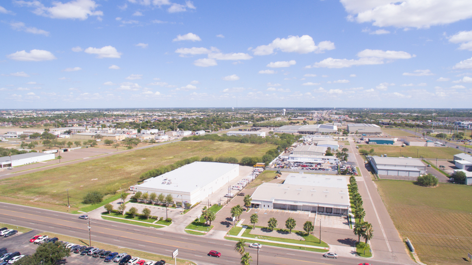 Spec’s Wines, Spirits & Finer Foods Portfolio of 2 100 N 10th