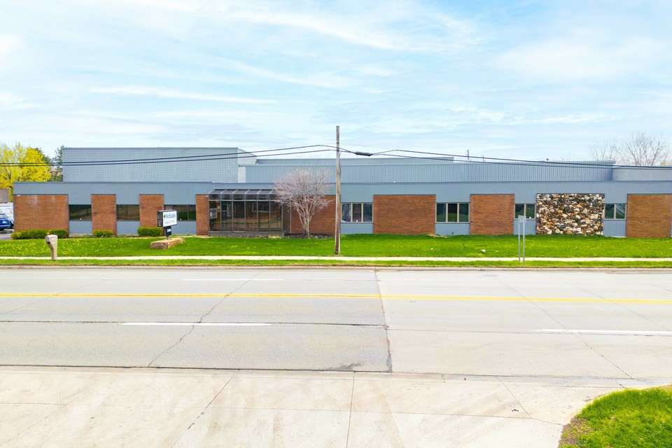 23600 Schoenherr Road, Warren, MI, 48089