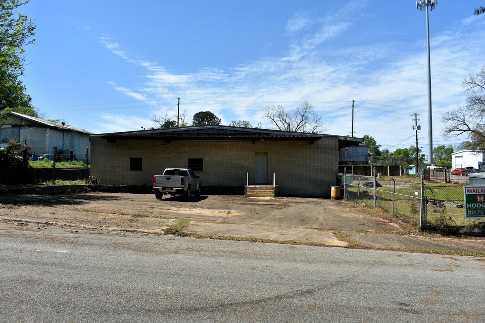 859 Clayton St, Montgomery, AL 36104-3203