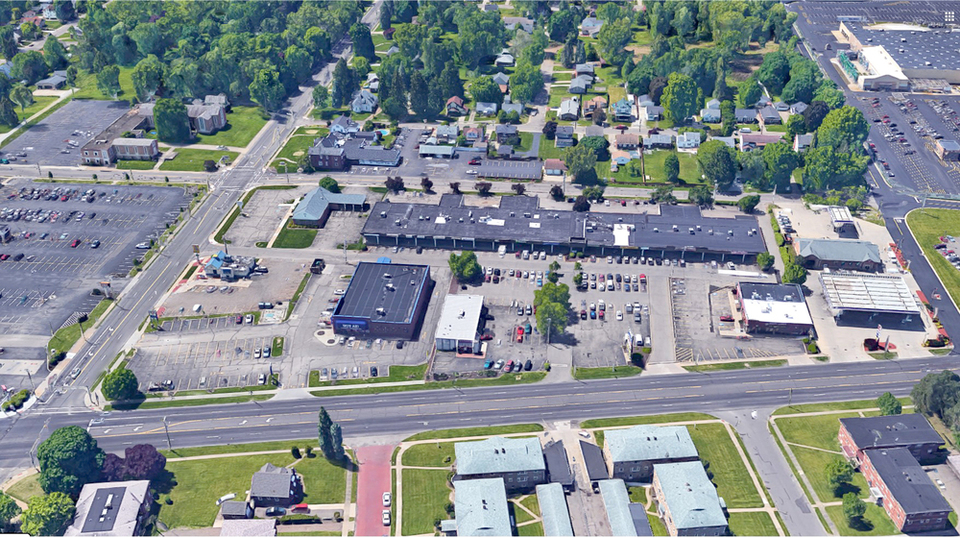 3802-3904 Tuscarawas St, Canton, OH, 44708