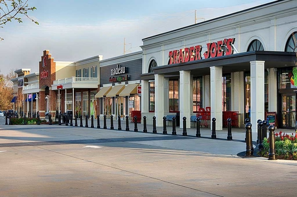 Acadian Village For Lease 3535 Perkins Rd. Baton Rouge 3535