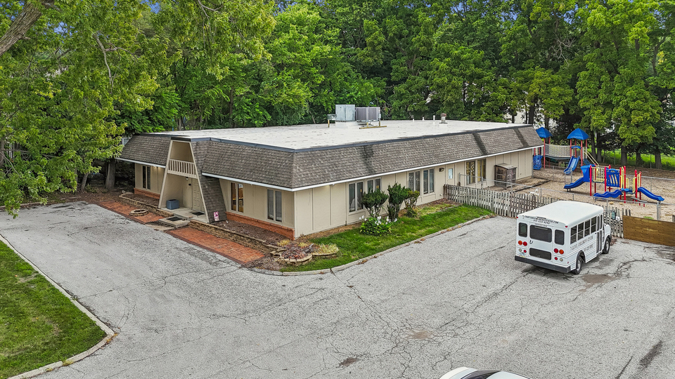 1445 NW 81St St, Clive, IA 50325