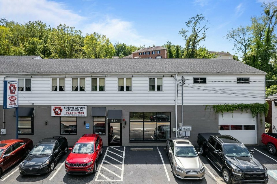 534 Valley Brook Rd, Venetia, PA 15367