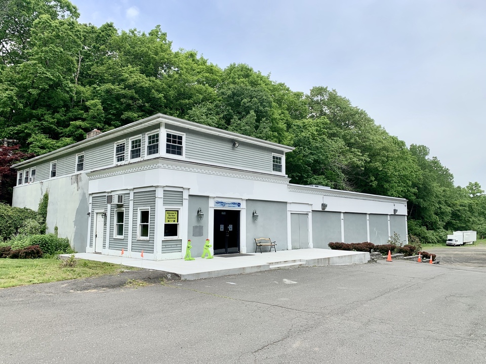 174 Mount Pleasant Rd, Newtown, CT 06470