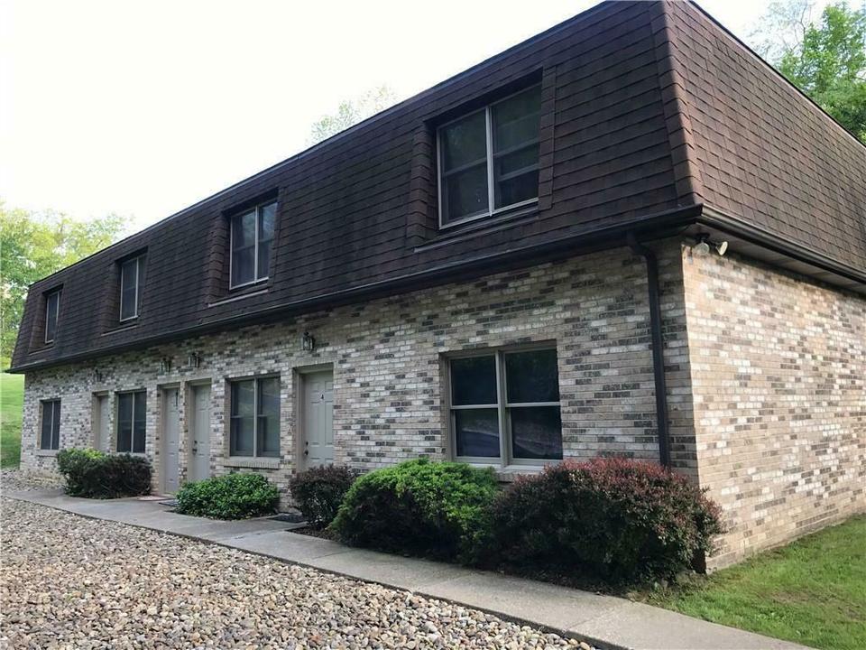 108 Oak Dr, Saxonburg, PA 16056
