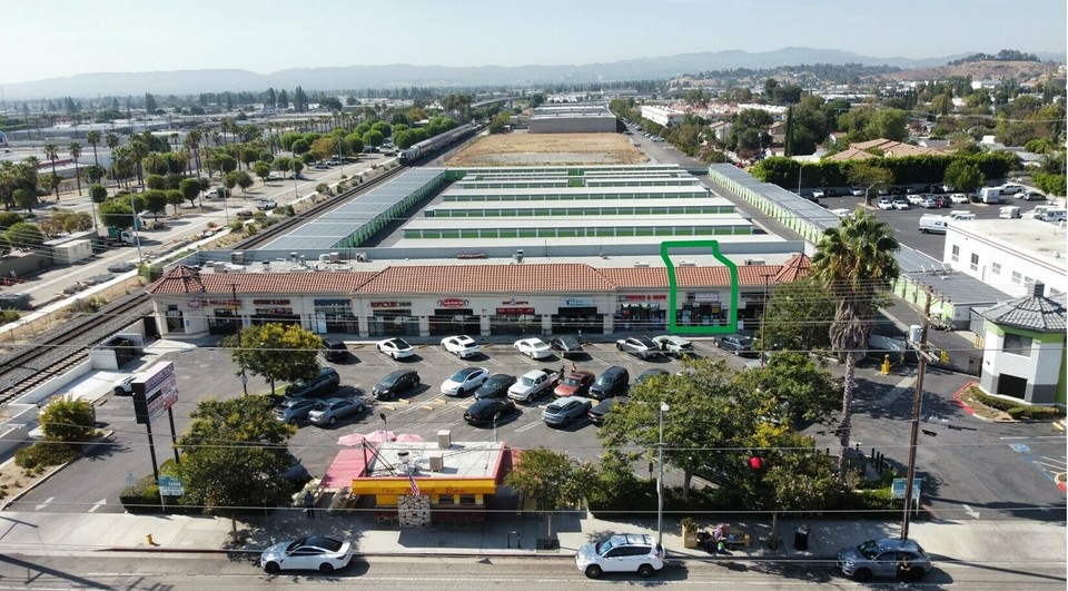 21514 Devonshire St,Unit Los, Chatsworth, CA 91311