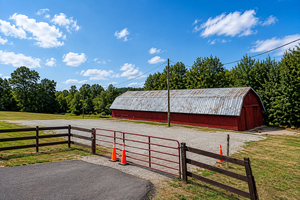 902 W Gap Creek Rd, Greer, SC, 29651