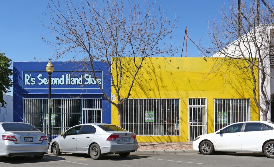 911 Main St, Delano, CA 93215