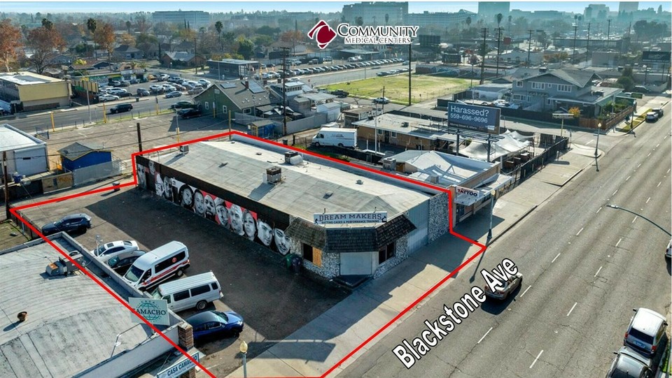 426 N Blackstone Ave, Fresno, CA 93701