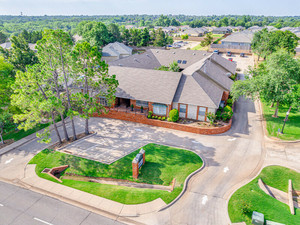 1320 East 9th Street (Lee's Crossing), Edmond, OK, 73034
