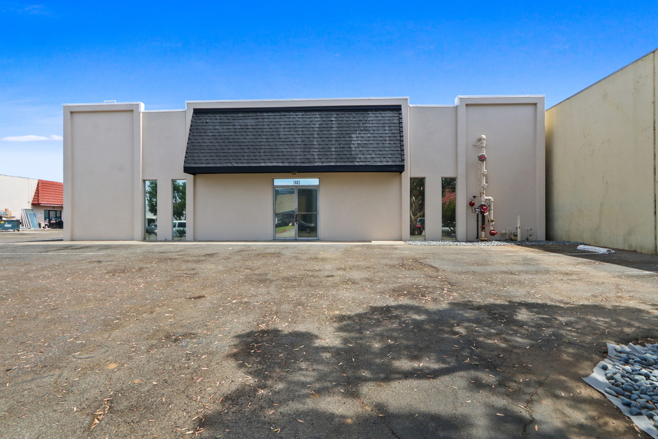 1405 N Manzanita St, Orange, CA 92867