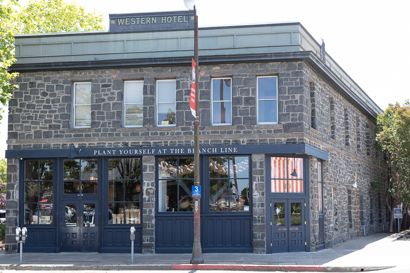 10 4Th St, Santa Rosa, CA 95401
