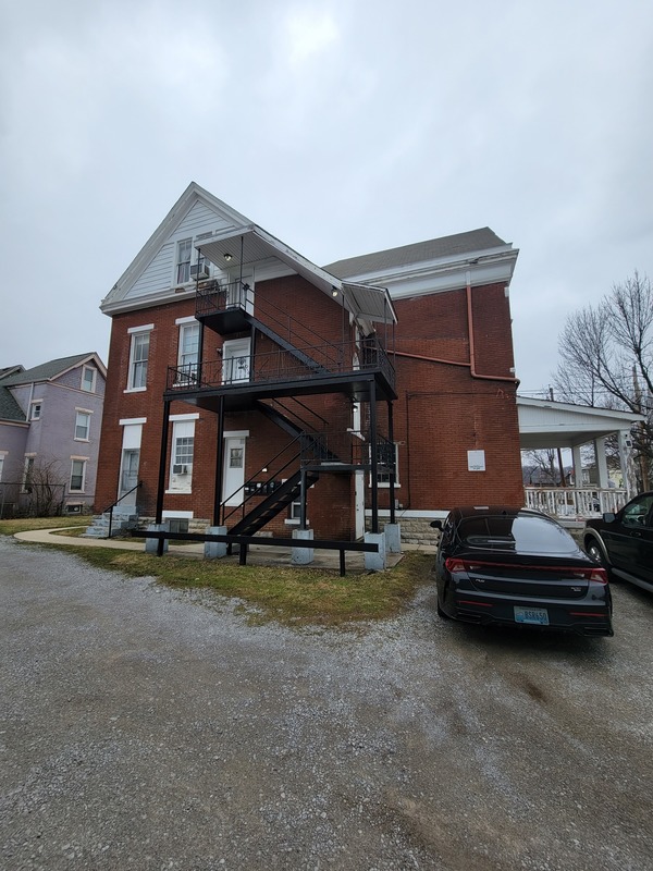 300 Berry Ave, Bellevue, KY 41073