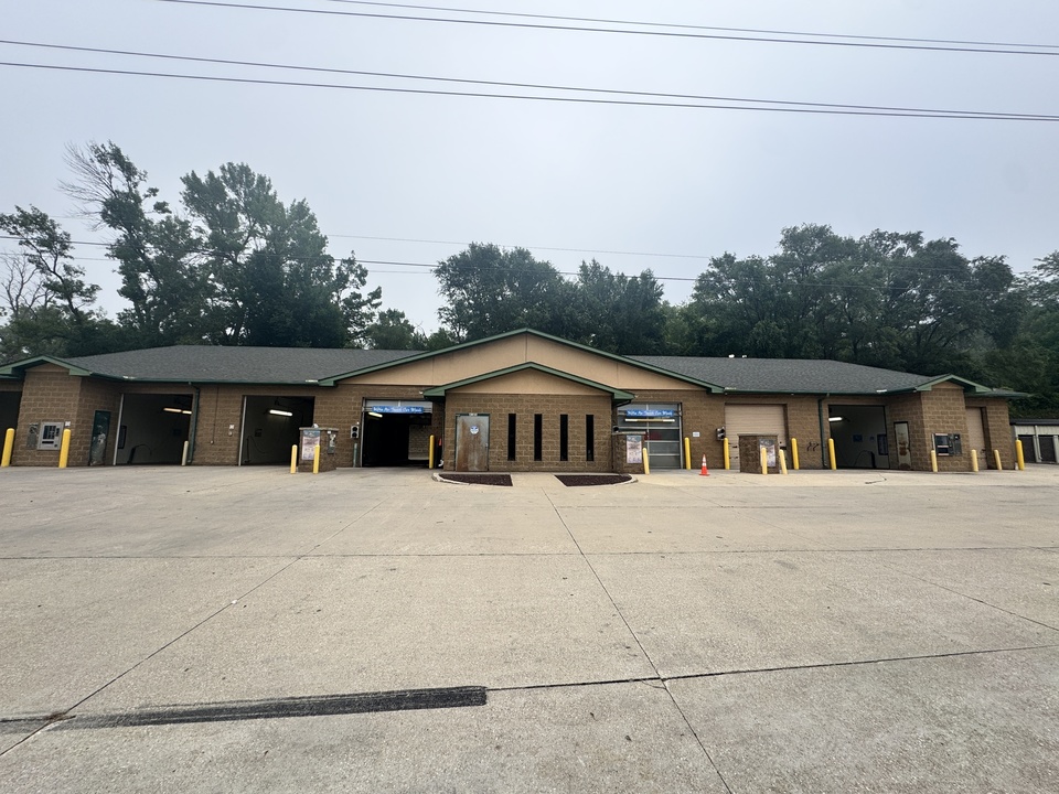 4105 Gordon Dr, Sioux City, IA 51106