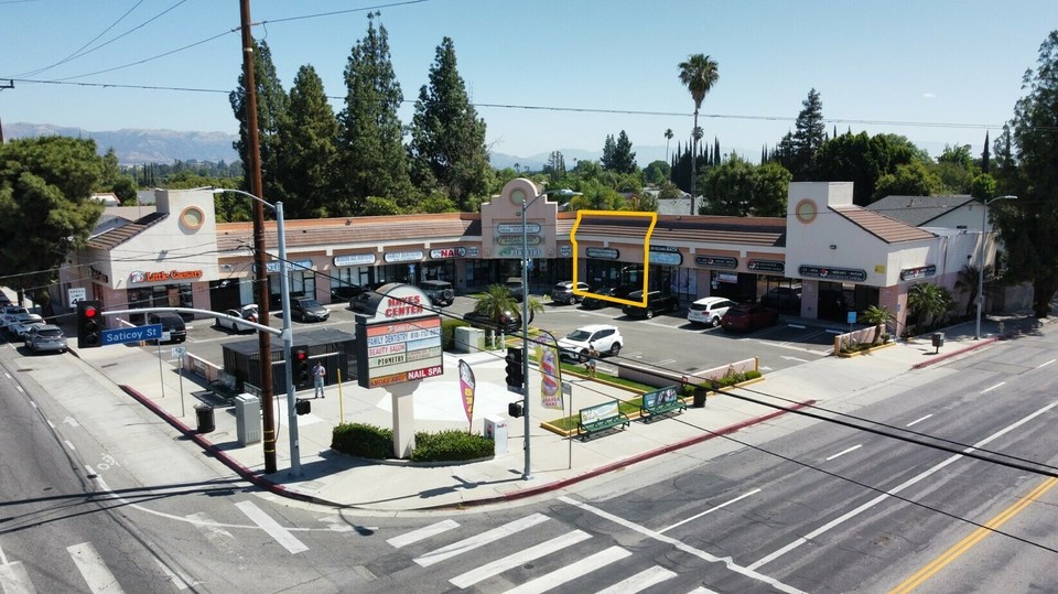 7606 Fallbrook Ave West, Canoga Park, CA 91304