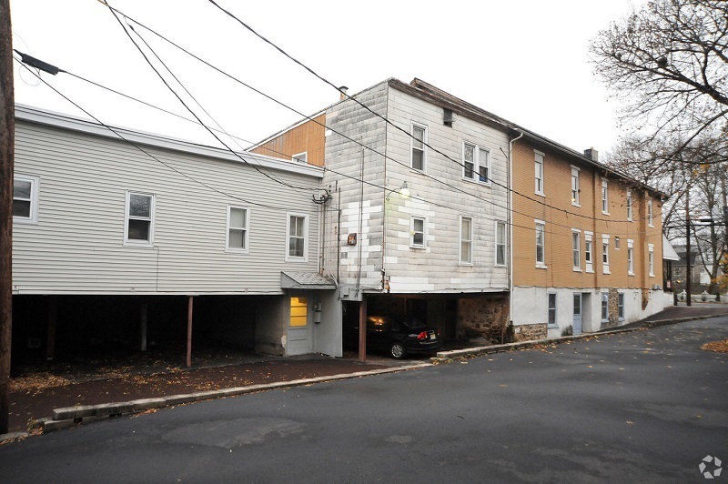 Multifamily Property For Sale 118 N Main Street, Coopersburg, PA, 18036