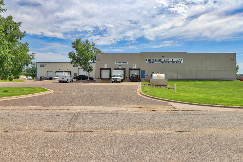 Elk River Distribution Center, 17201 Ulysses Street NW, Elk River, MN 17201 Ulysses Street NW