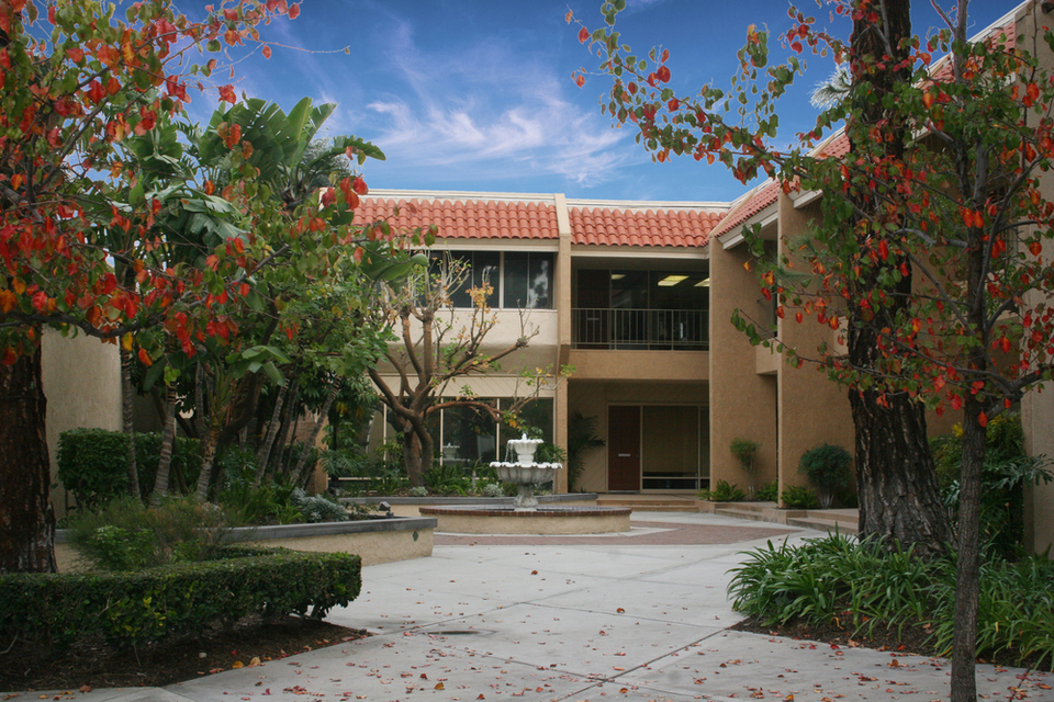 Villa Park Professional Center 17871 Santiago Blvd., Villa Park, CA