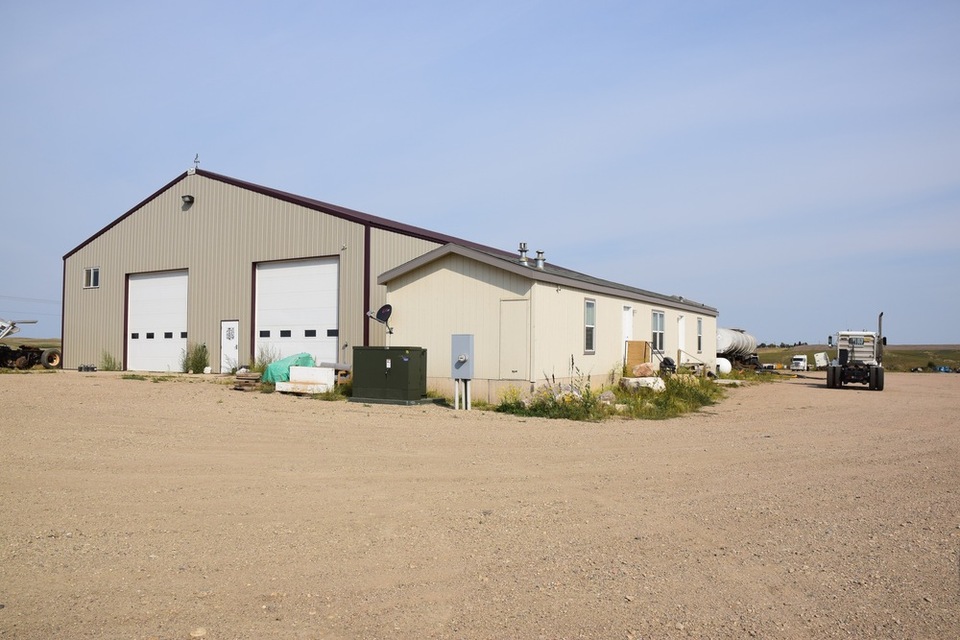 Rare small shop in the center of the Bakken Shale Oil Play. 7,200 SF