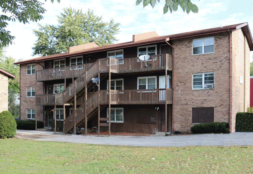 Fully Leased Apartment Complex 12 Units 45,750/unit 9 CAP