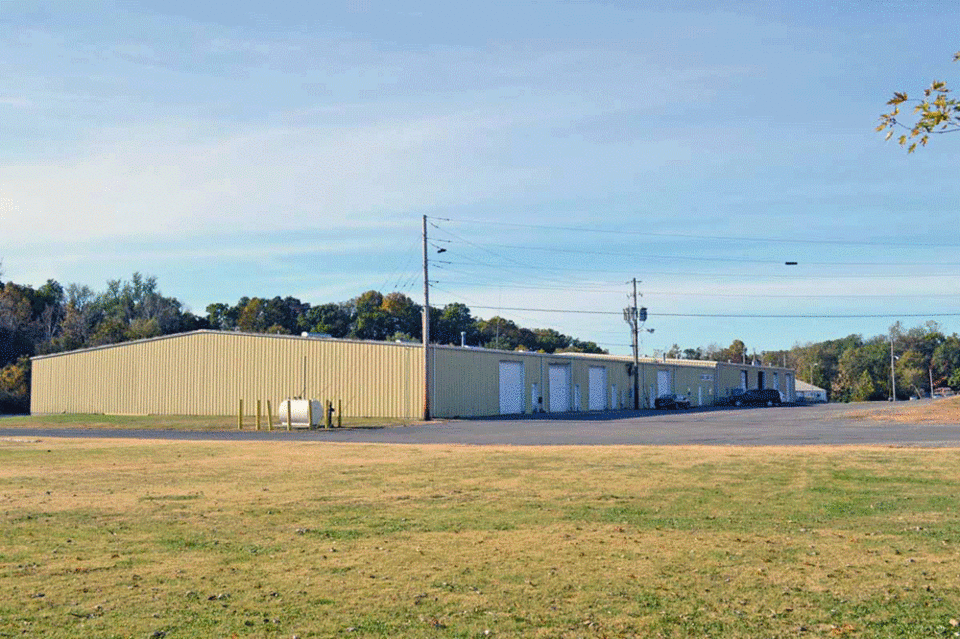 63.5K SF Office/Warehouse for Sale or Lease on 9.25 Acres