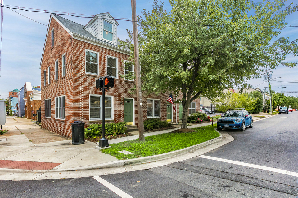 1102 Princess Street, Alexandria, VA, 22314 1102 Princess Street