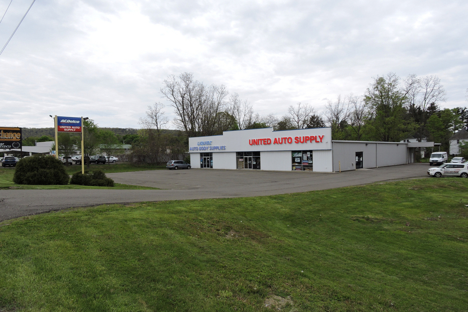 Freestanding Building For Lease 237 Vestal Parkway West, Vestal, NY