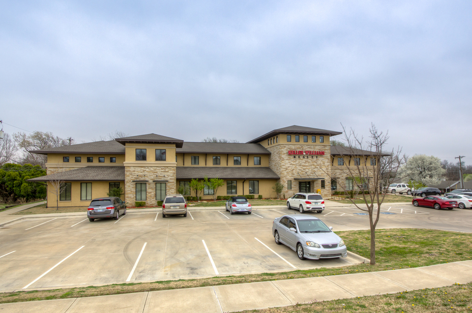 Keller Williams Bartlesville 1740 SE Washington Blvd, Suite 200